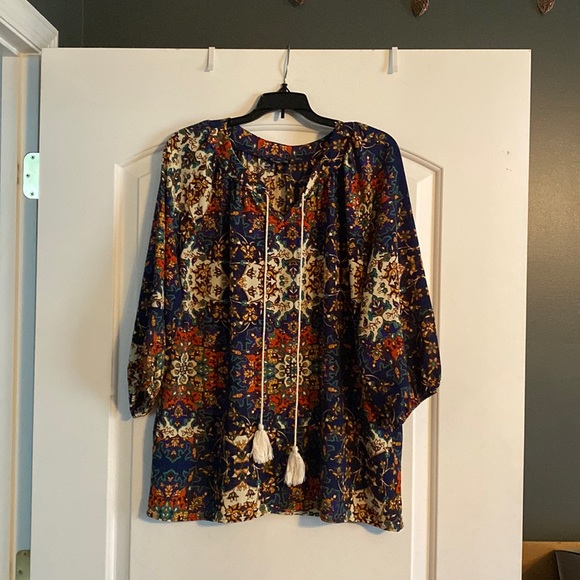 Womens blouse - Picture 1 of 3